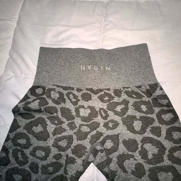 NVGTN Grey/Green Animal Print High-Rise Leggings Size XS - Picture 5 of 5